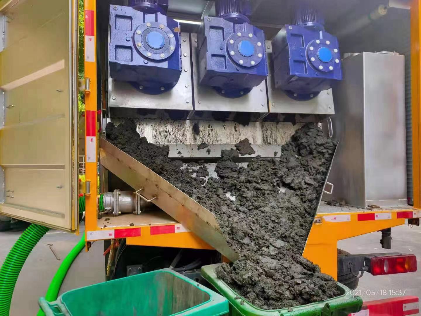 光村镇化粪池清掏城市维护站-泥浆净化干湿分离处理