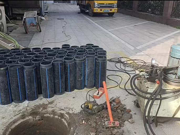 光村镇PE置换管厂家 DN315置换管 非开挖管短管置换